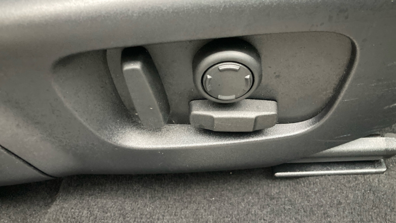 Land Rover Range Rover Evoque 2.0 D200 R-Dynamic S 5dr Auto Diesel Hatchback